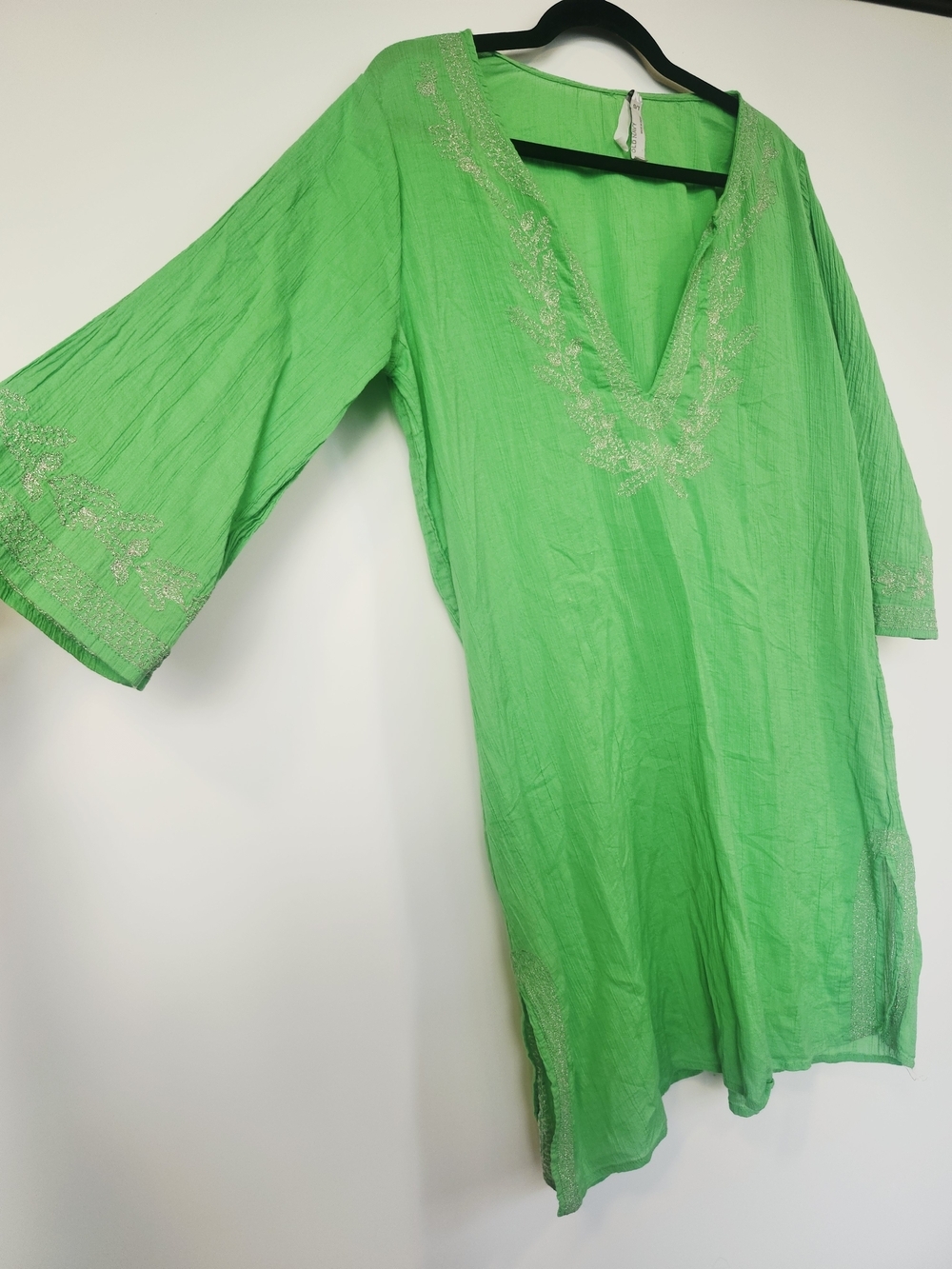 Old Navy Lime Green Embroidered V-Neck Tunic - Picture 4 of 7